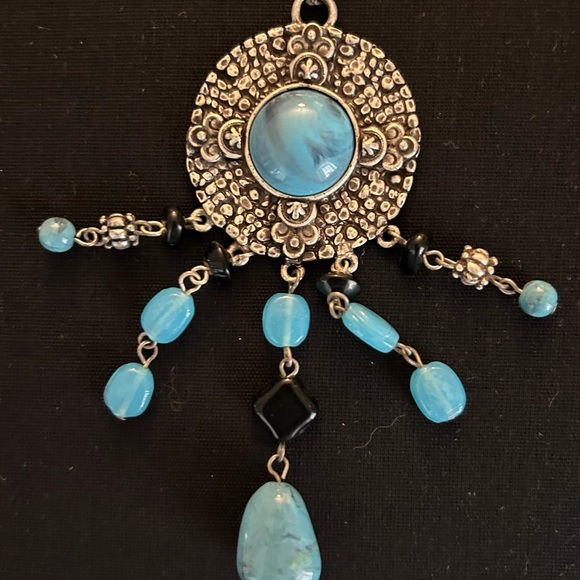 Beautiful silver/black/turquoise pendant necklace - NWT - Picture 3 of 5